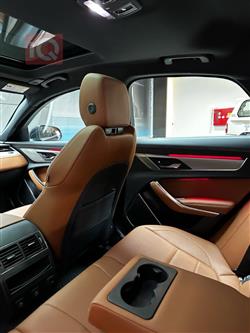 جاگوار XF